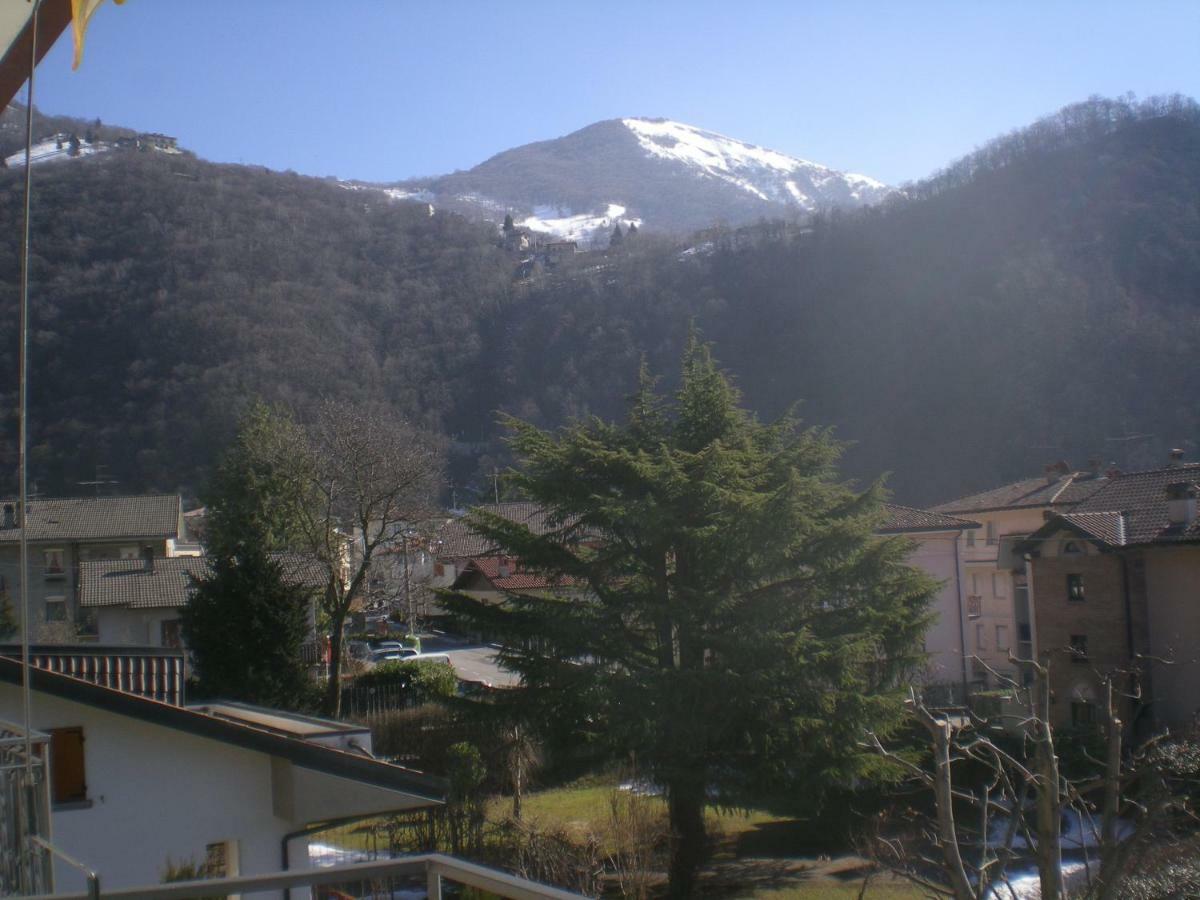 Casa Vacanze Donatella Carenno Bagian luar foto